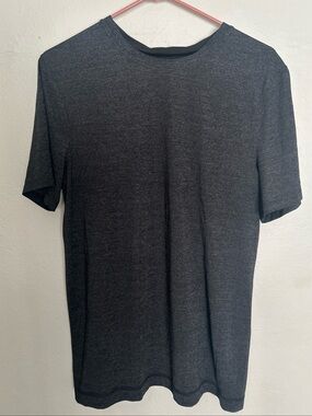 Lululemon Precision Tee Men's M Heathered Black Lightweight Moisture Wicking
